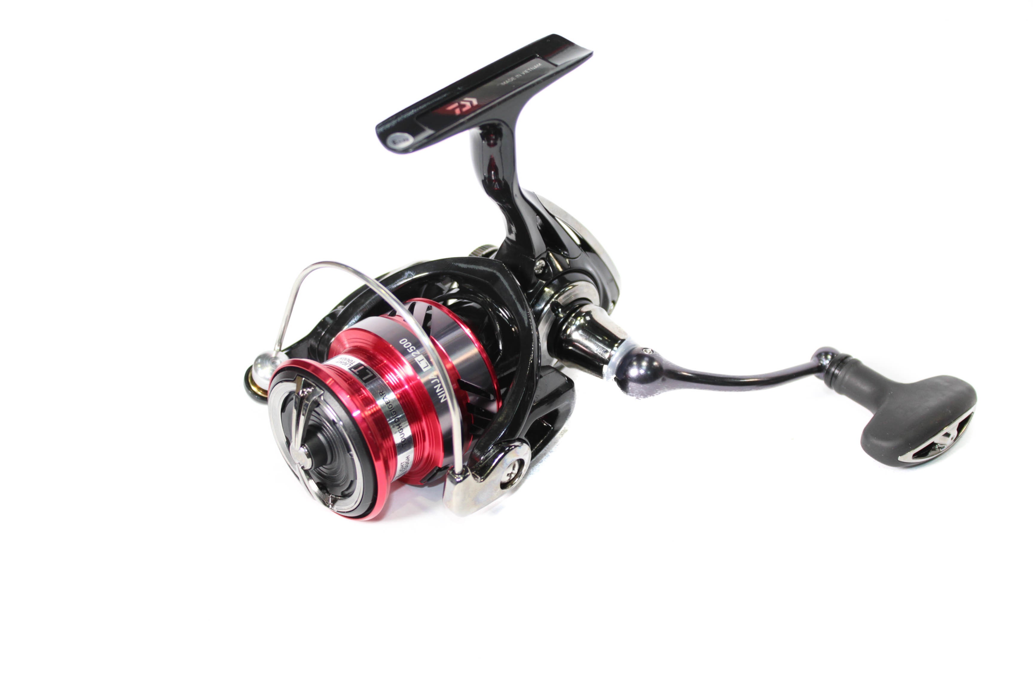 Катушка Daiwa 18 Ninja LT 2500 D - фото 1