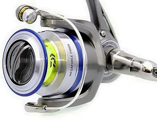 Катушка Daiwa Megaforce 2500 A  - фото 2