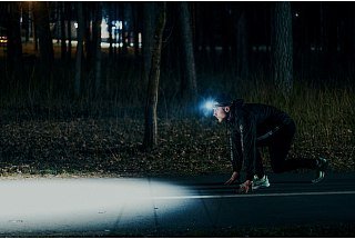 Фонарь Armytek Elf C1 Micro-USB белый налобный - фото 5