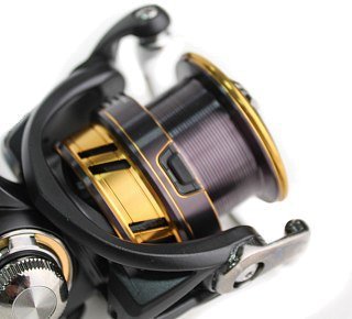 Катушка Daiwa Legalis LT 2500 XH - фото 4