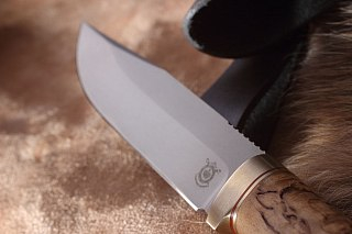 Нож Северная Корона Оцелот нержавеющая сталь карельская береза satin - фото 4